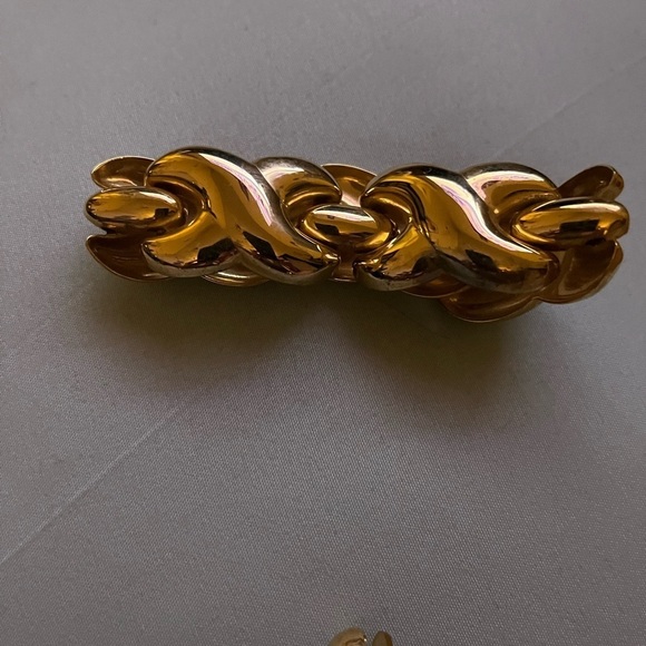 COSTUME JEWELRY~VINTAGE BUNDLE~BRACELET~EARRINGS ~ - Picture 2 of 5